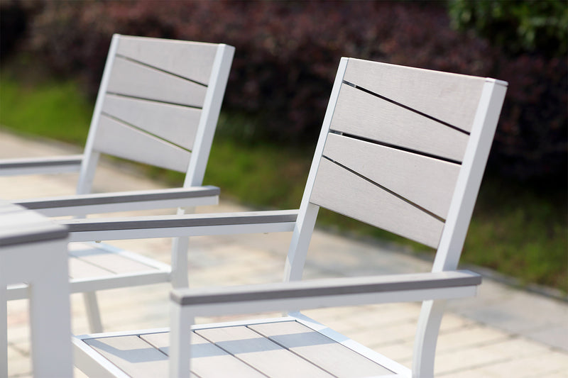 Table de jardin et 6 fauteuils en aluminium gris et blanc FAVAL